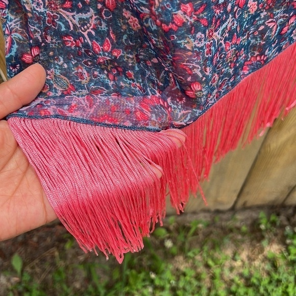LulaRoe Monroe Kimono with Pink  Fringe Small - Picture 4 of 6